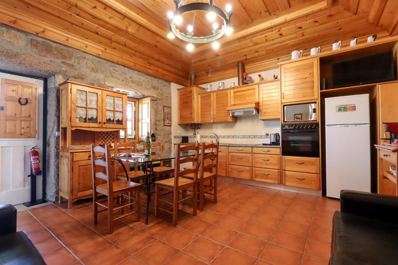 Casa Largo Do Porto - Country House With Swimming Pool Viana do Castelo Luaran gambar