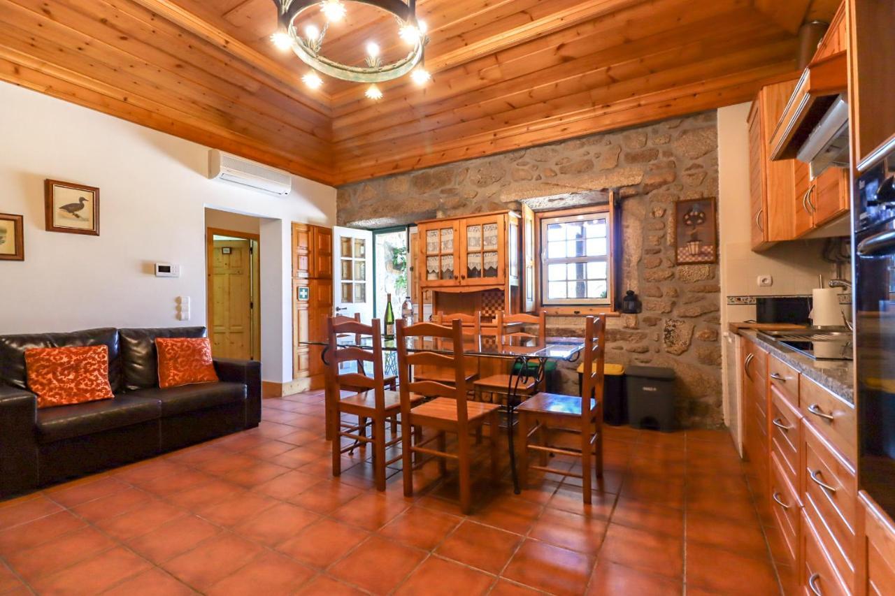Casa Largo Do Porto - Country House With Swimming Pool Viana do Castelo Luaran gambar